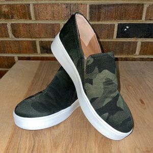 EUC STEVE MADDEN Shoes